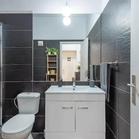 Modern Rustic In Graca Apartmán *