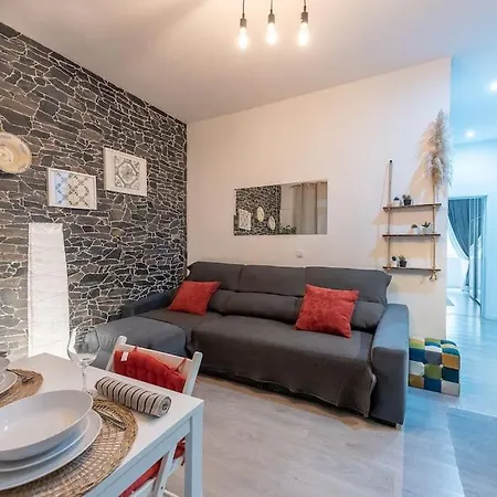 Modern Rustic In Graca Apartment Lisbon